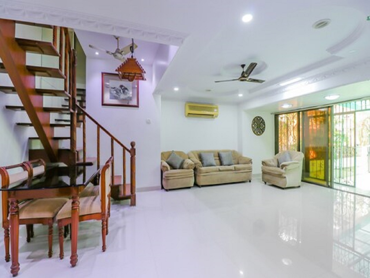 Kandivali-Bungalow-Service-Apartment